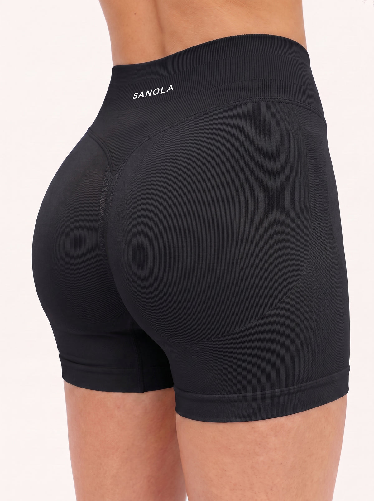 Reform Mid-Rise Shorts | Black